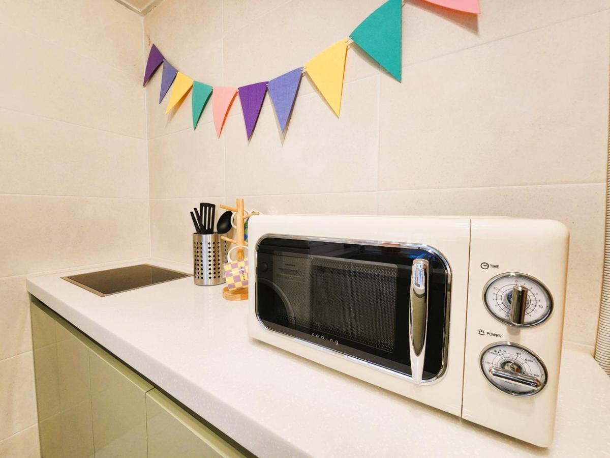 Oreum Stay Myeongdong - Female Only Сеул Экстерьер фото