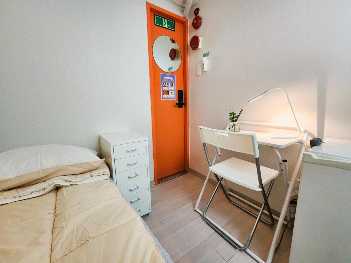 Oreum Stay Myeongdong - Female Only Сеул Экстерьер фото