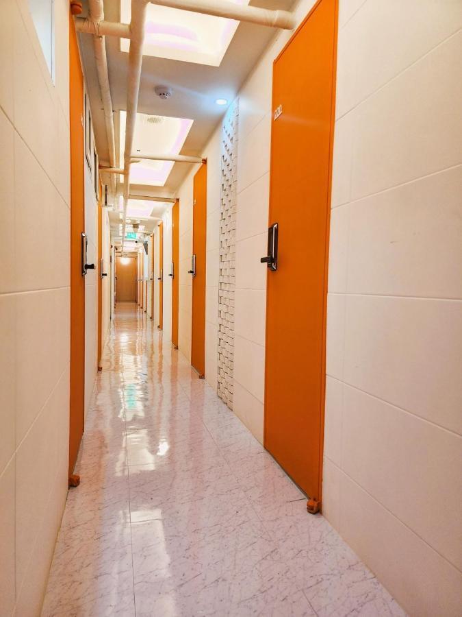 Oreum Stay Myeongdong - Female Only Сеул Экстерьер фото